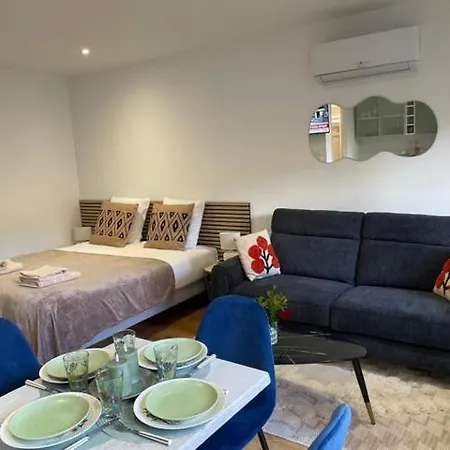 Le De Apartament *